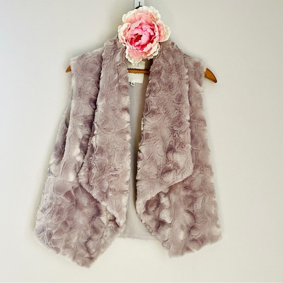 Jack Faux Fur Ultra Soft Vest Warm Gray Grey Small - Picture 1 of 5